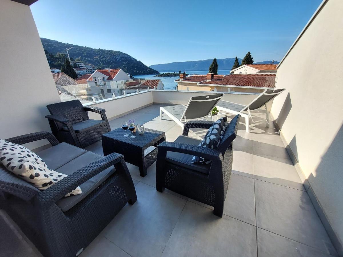 Villa Luni Blace Exteriör bild